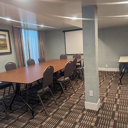 Wyndham Visalia Hotel Eksteriør billede