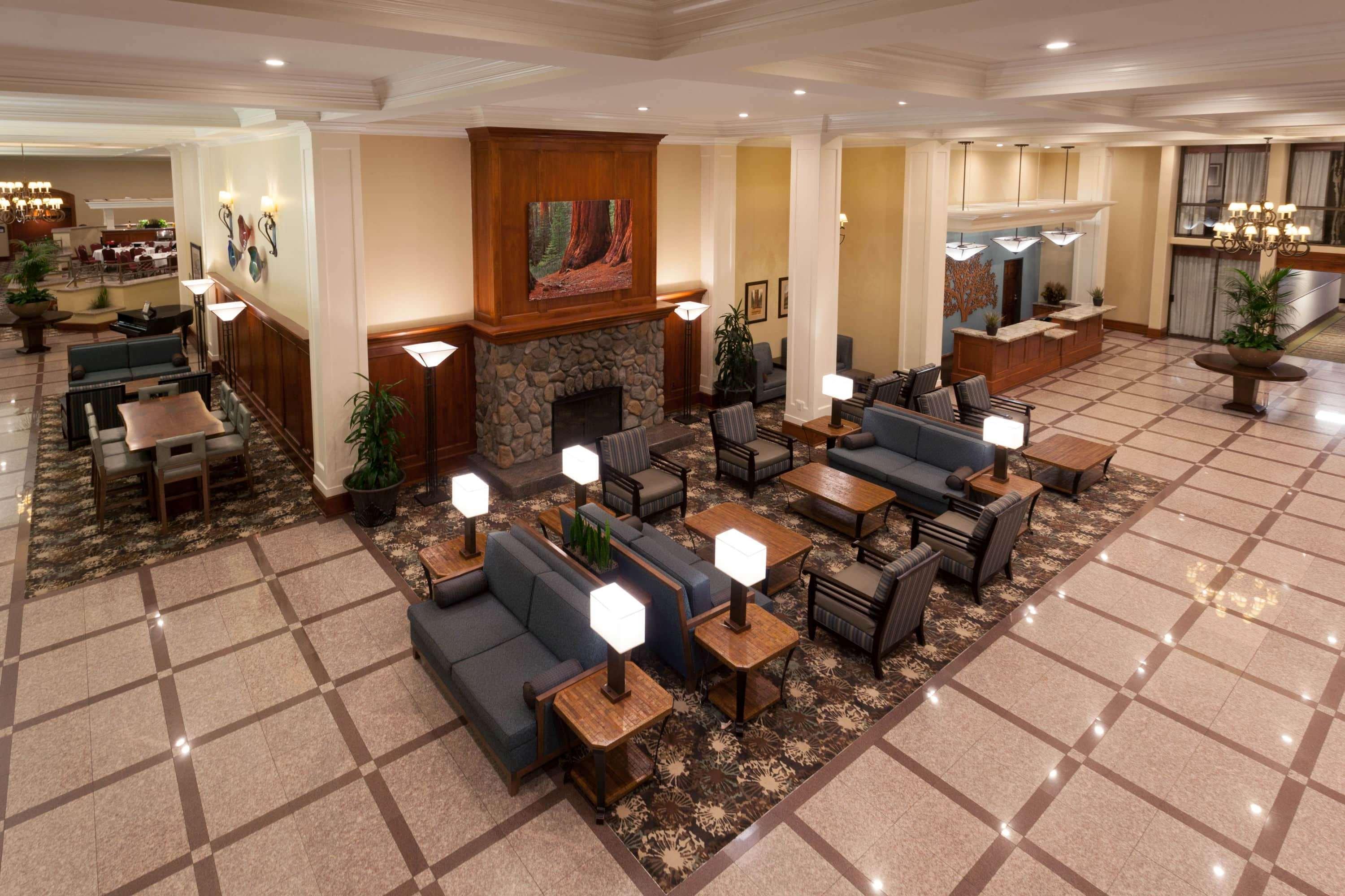 Wyndham Visalia Hotel Eksteriør billede