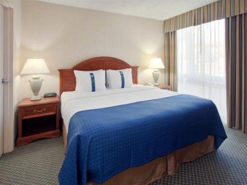 Wyndham Visalia Hotel Værelse billede