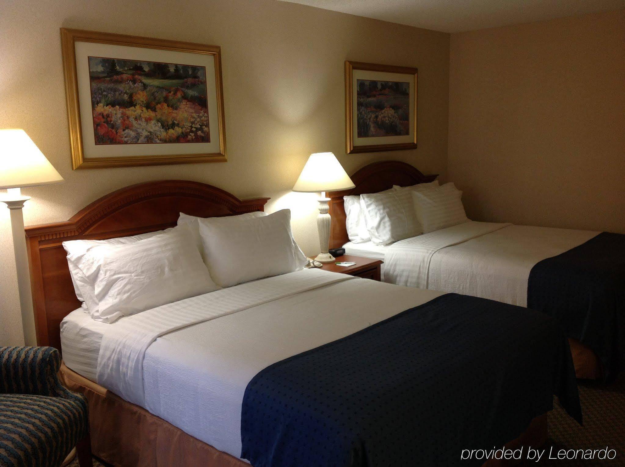 Wyndham Visalia Hotel Eksteriør billede
