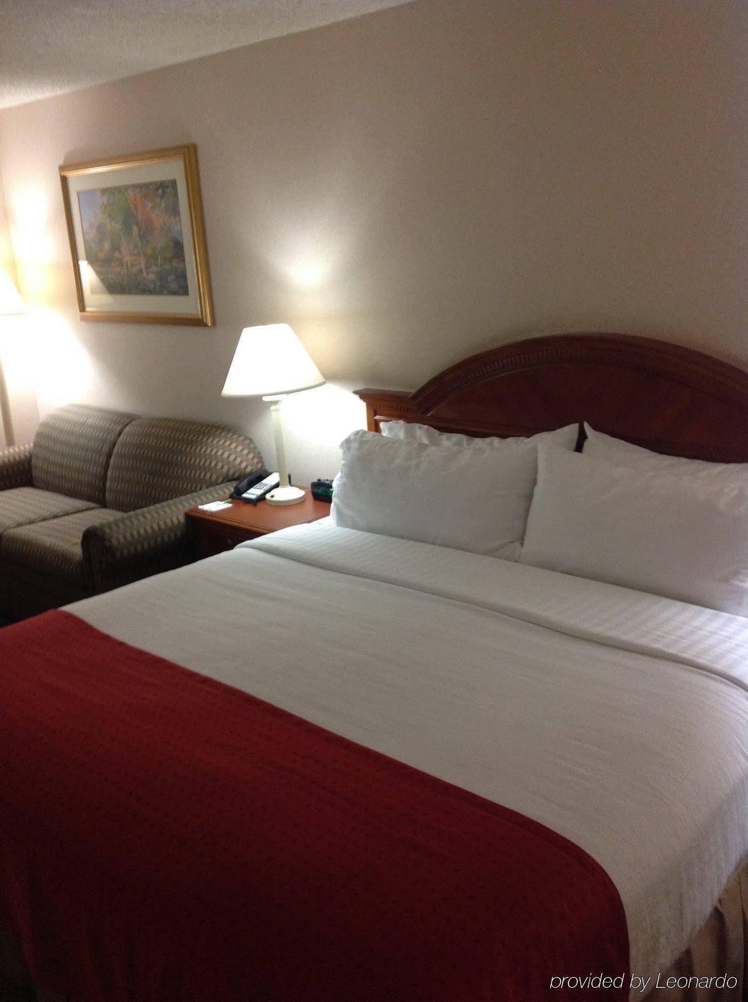 Wyndham Visalia Hotel Eksteriør billede