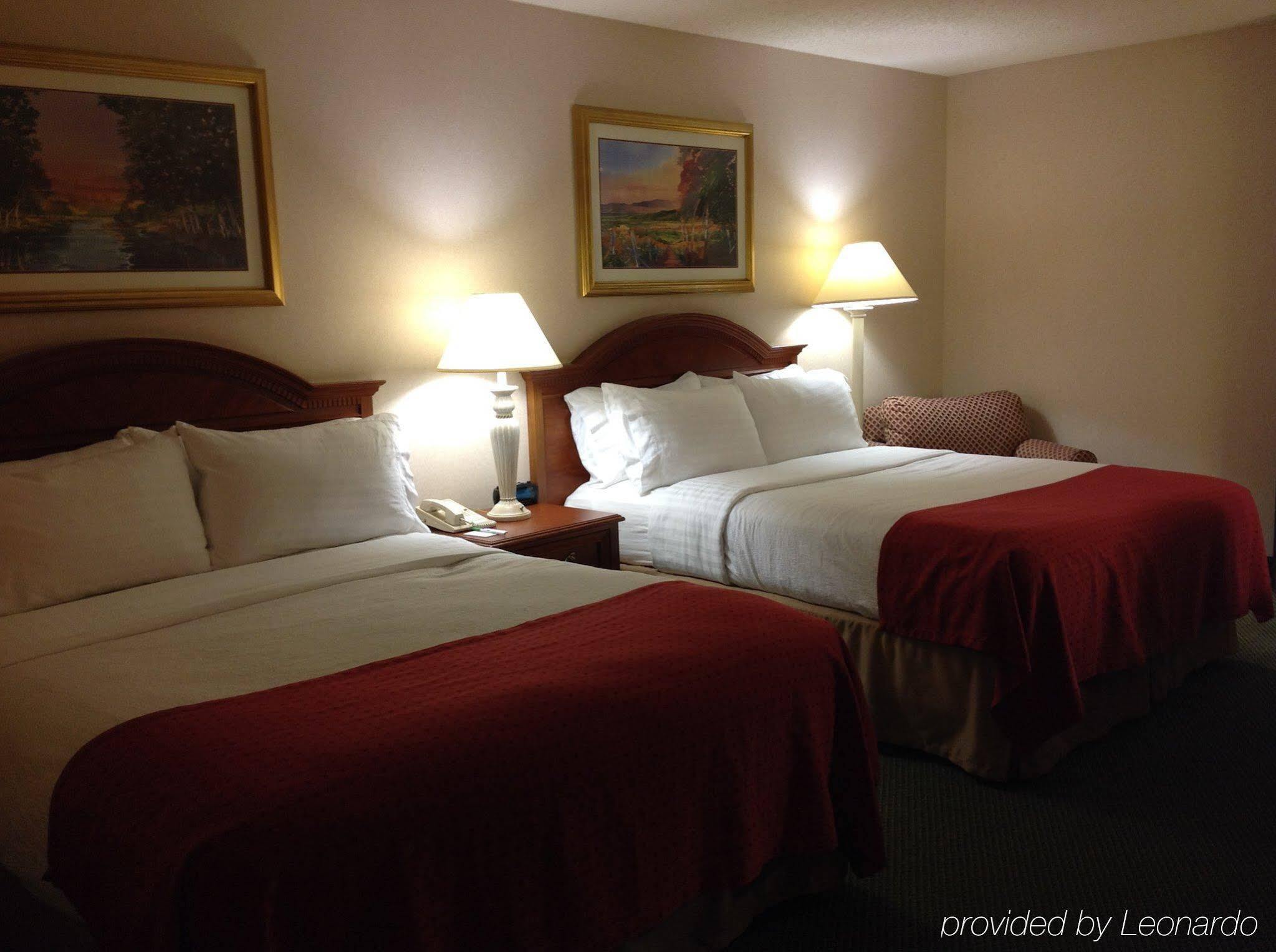 Wyndham Visalia Hotel Eksteriør billede